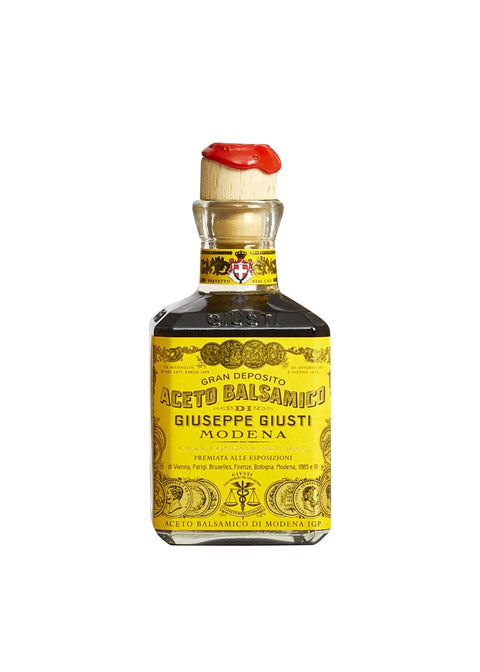 Quarto-Centenario-4-Goldmedaillen-Balsamicoessig-aus-Modena-I-G-P-Acetaia-Giusti-cubica250ml-1